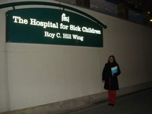 Foto 7 - The hospital for Sick Children - ao lado da placa